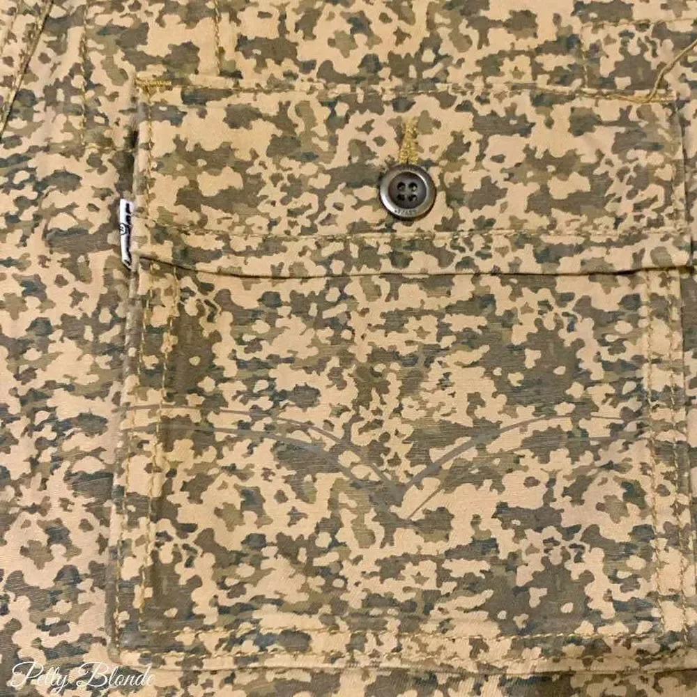 Levi's Digital Camo Cargo Shorts‎ Mens Size 30 Tactical Utility Outdoors Hunting